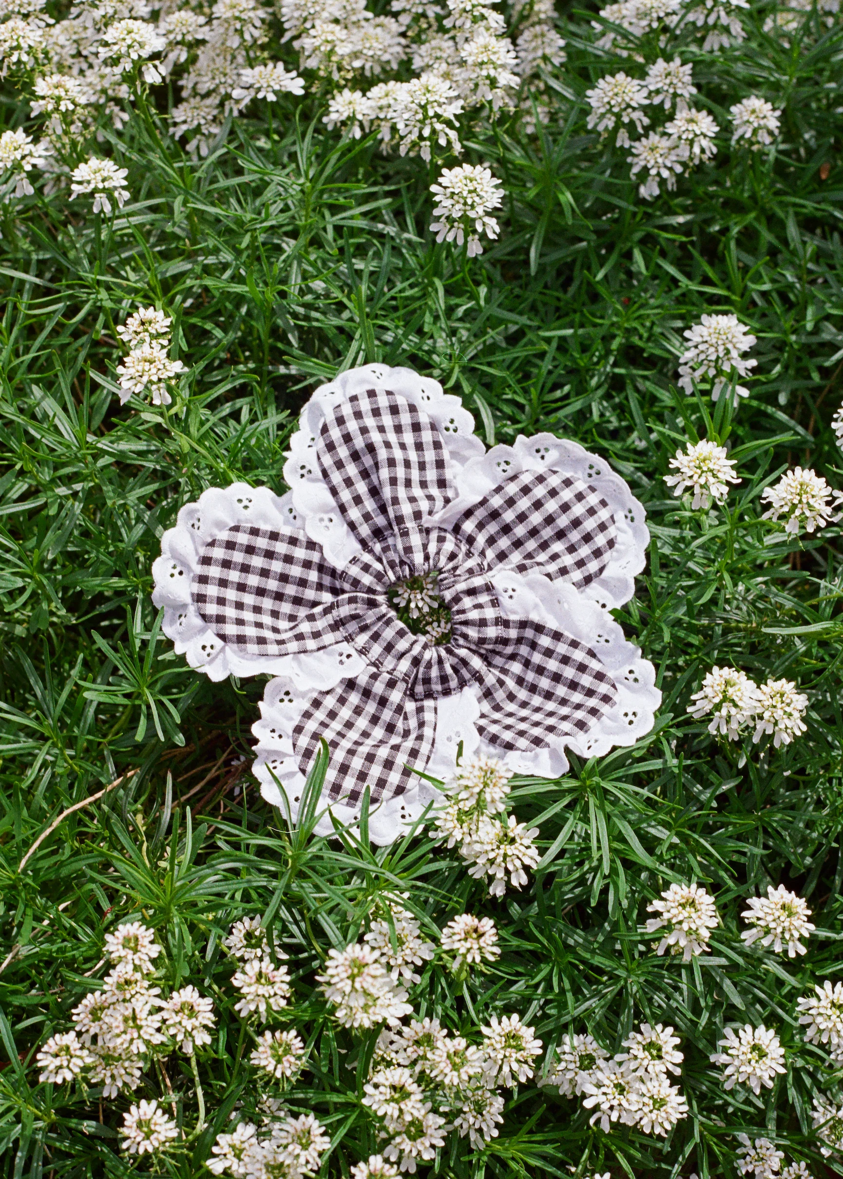 Daisy Scrunchie - Ready To Ship - Image 5