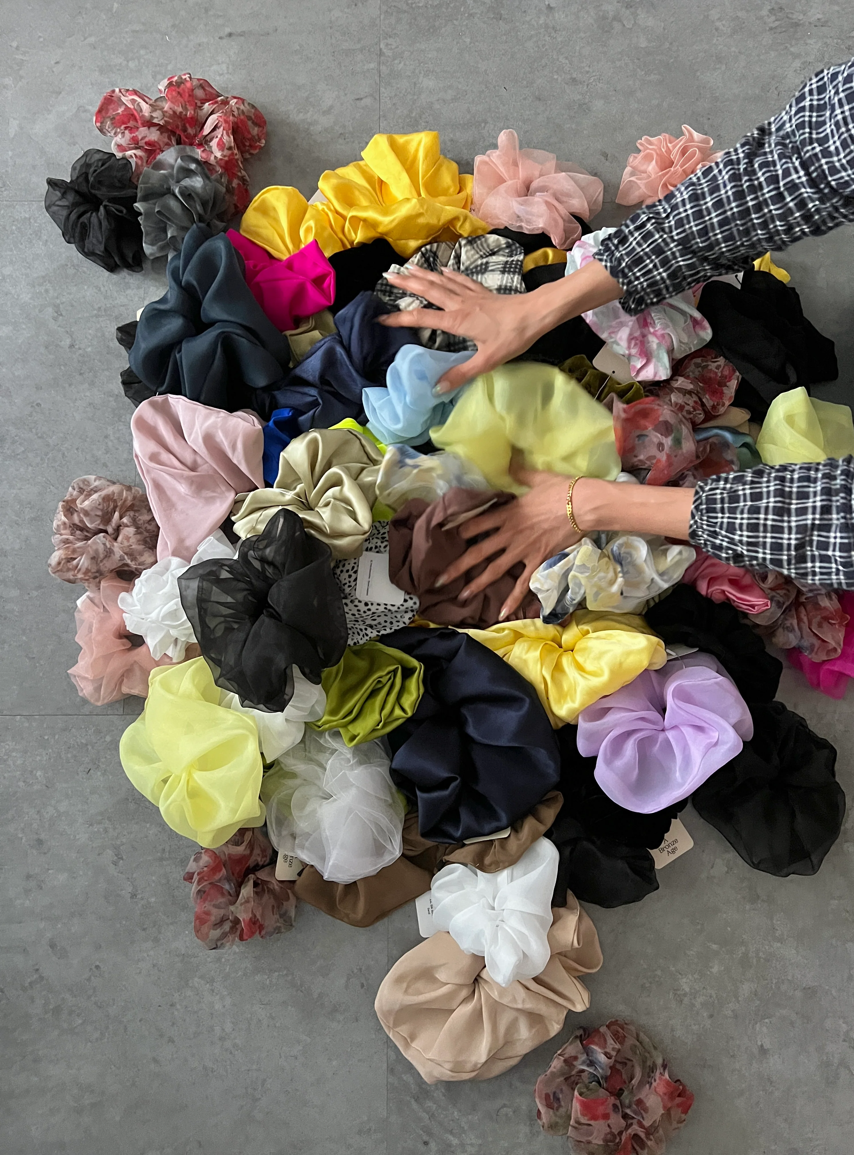 Mystery Oversized Scrunchie - Image 8