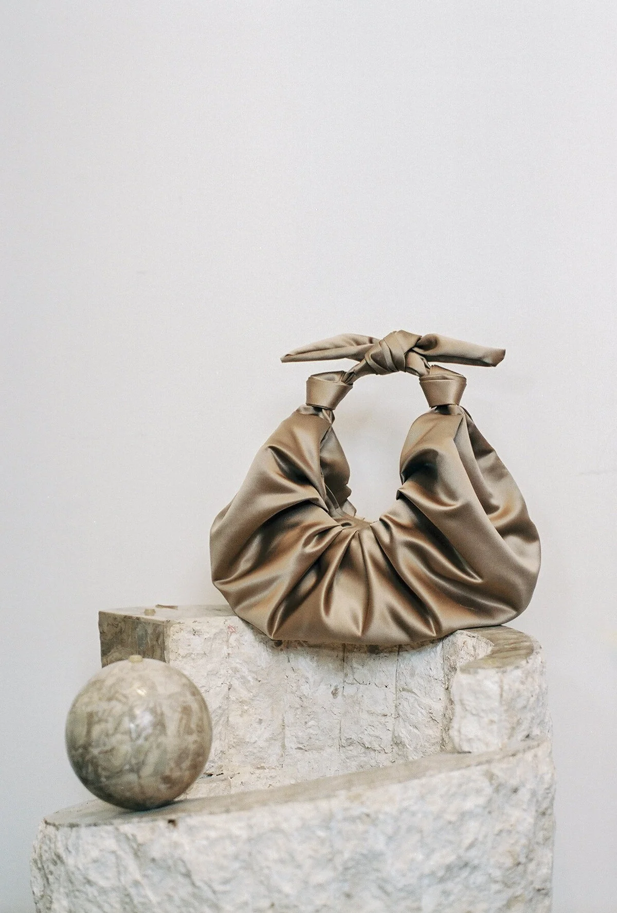 Kimi Croissant Bag - Image 3